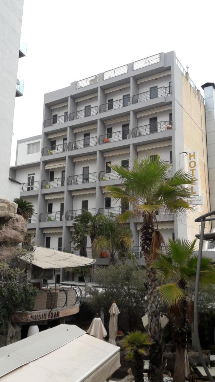 Tropicana Hotel Saint Julian's Exterior foto
