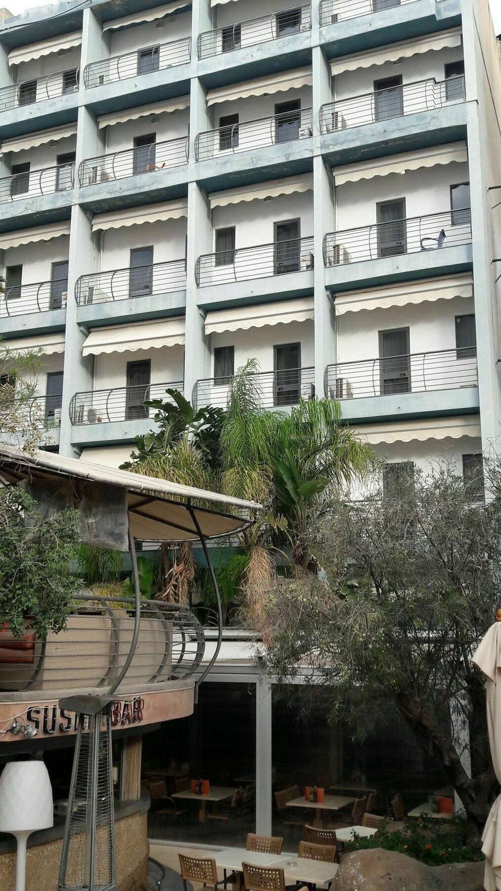 Tropicana Hotel Saint Julian's Exterior foto