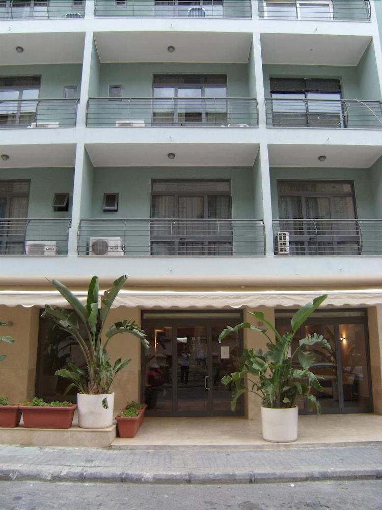 Tropicana Hotel Saint Julian's Exterior foto
